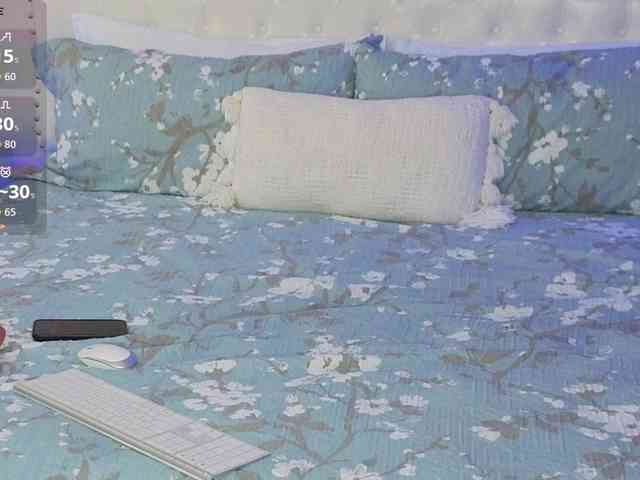 VioletBaby webcam