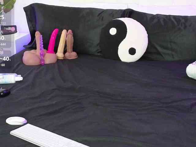 VioletBaby webcam