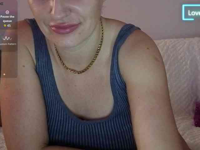VioletBaby webcam