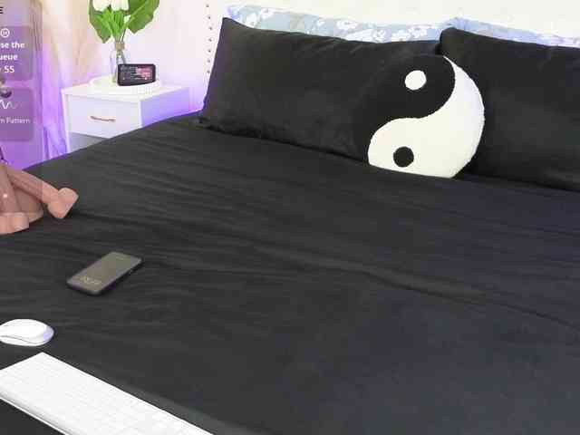 VioletBaby webcam