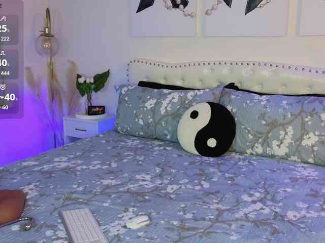 VioletBaby webcam