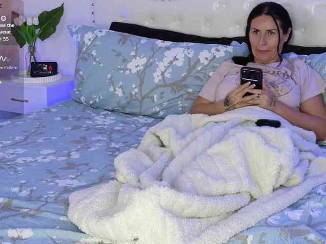 VioletBaby webcam