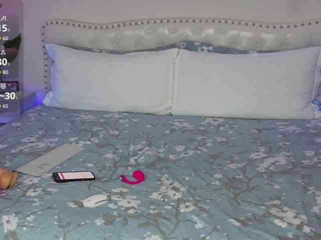VioletBaby webcam