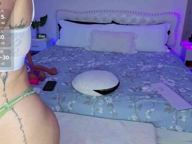 VioletBaby webcam