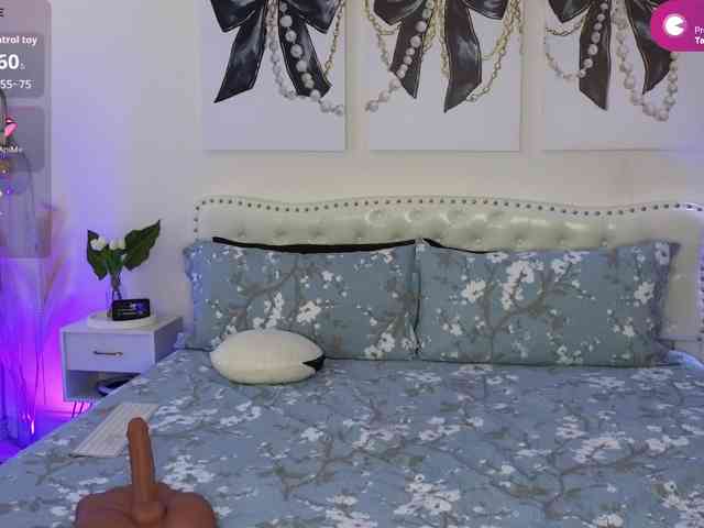 VioletBaby webcam