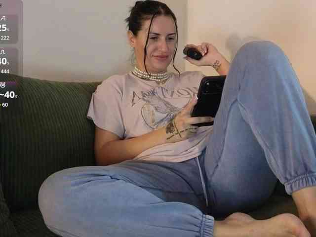 VioletBaby webcam