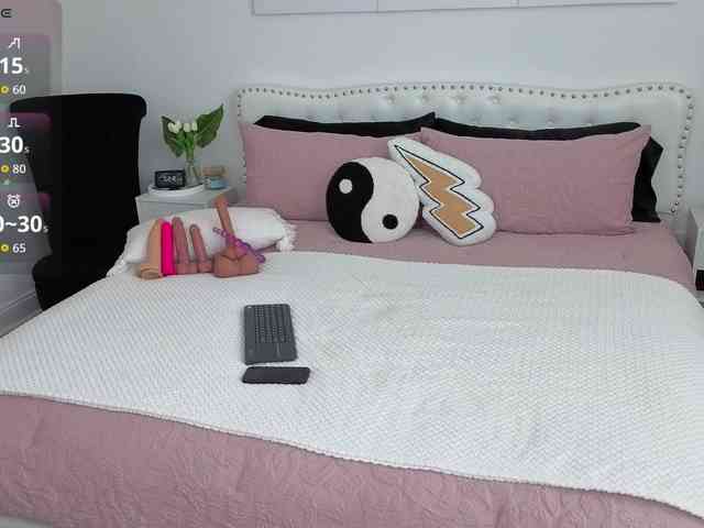 VioletBaby webcam