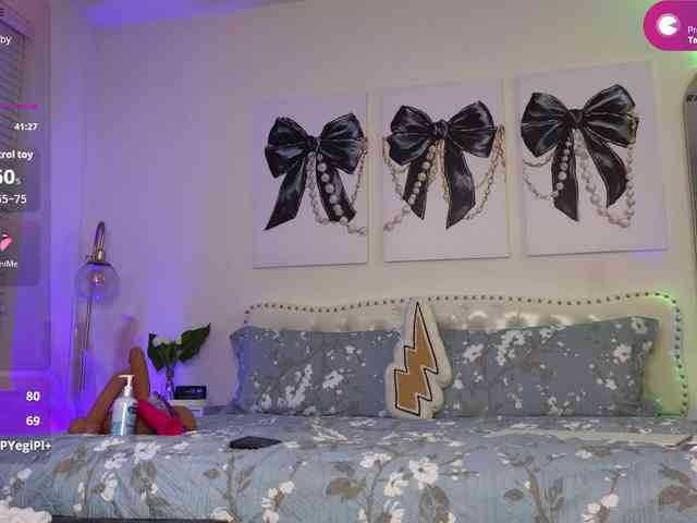 VioletBaby webcam