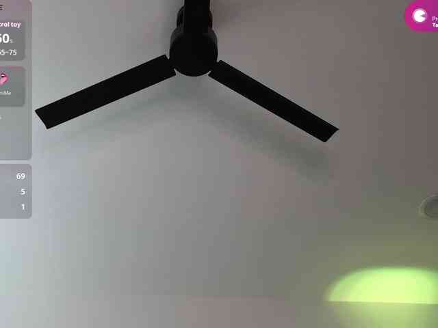 VioletBaby webcam