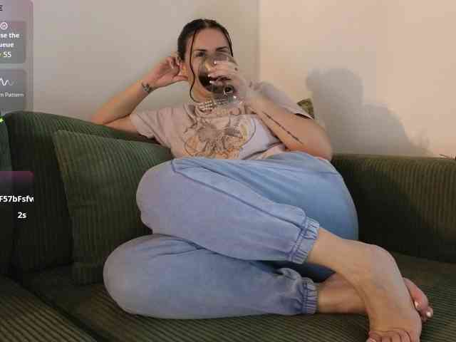 VioletBaby webcam