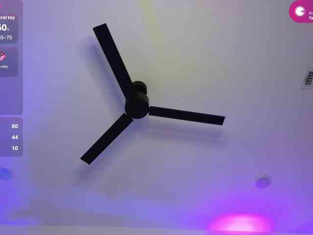 VioletBaby webcam
