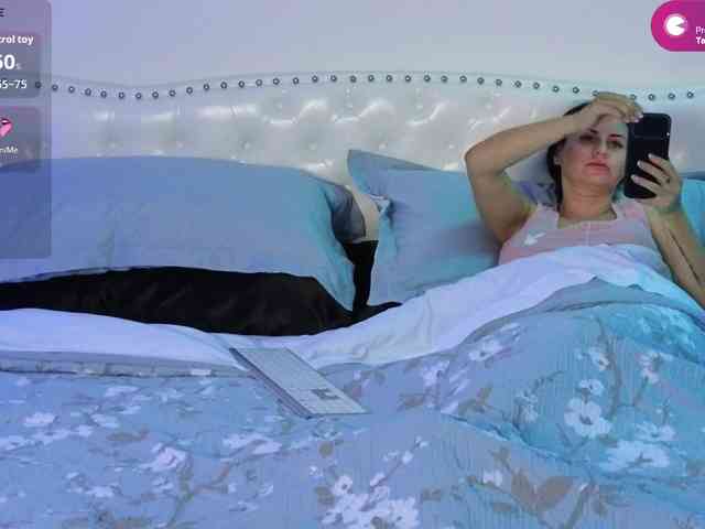 VioletBaby webcam