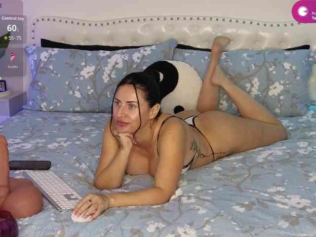 VioletBaby webcam