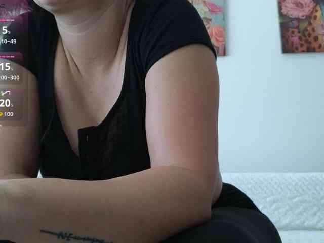 VioletBaby webcam