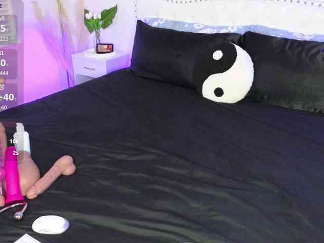 VioletBaby webcam