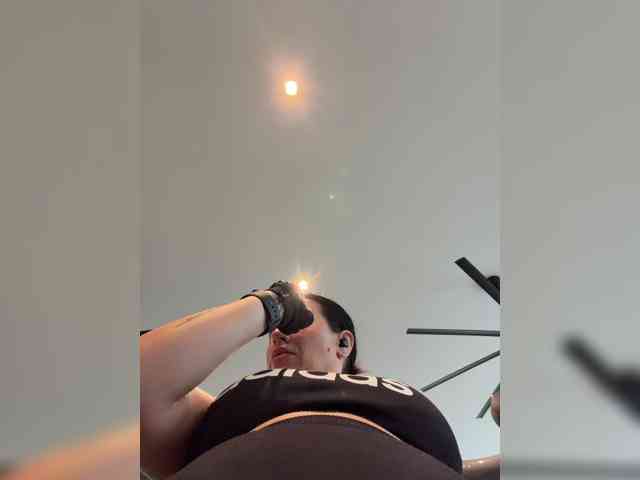 VioletBaby webcam