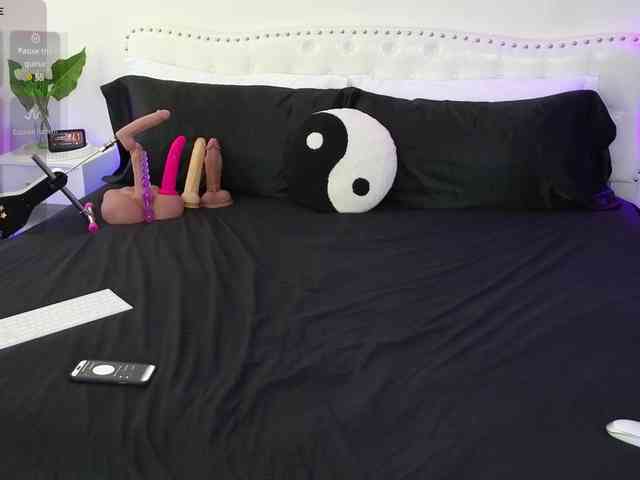 VioletBaby webcam