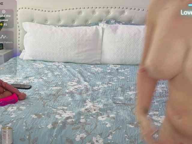 VioletBaby webcam