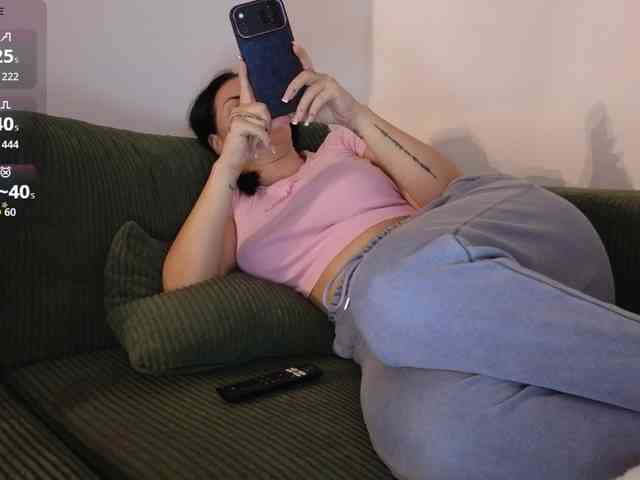 VioletBaby webcam
