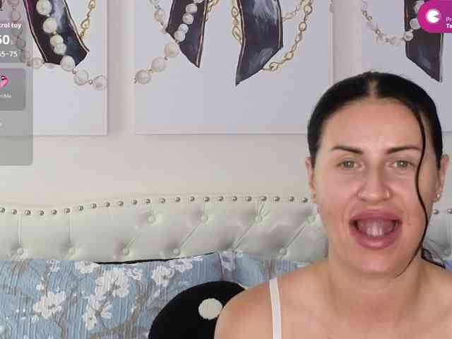 VioletBaby webcam