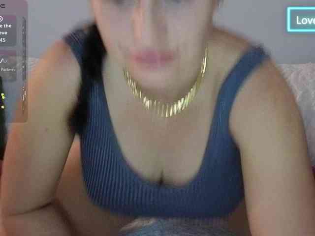 VioletBaby webcam