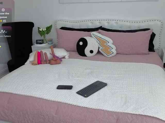 VioletBaby webcam