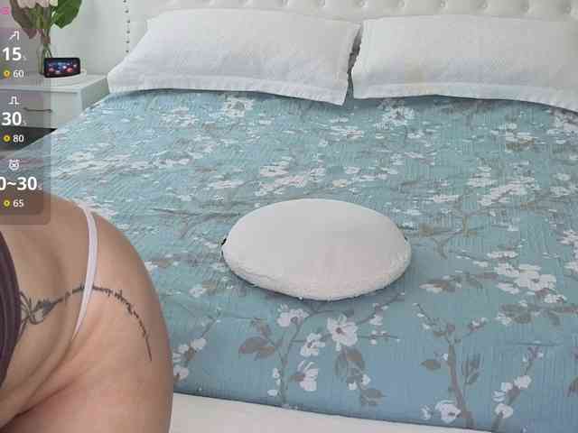 VioletBaby webcam