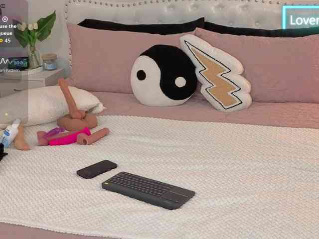 VioletBaby webcam