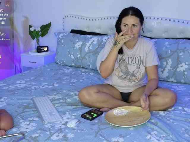 VioletBaby webcam