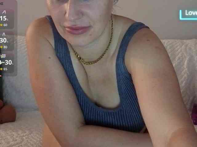 VioletBaby webcam