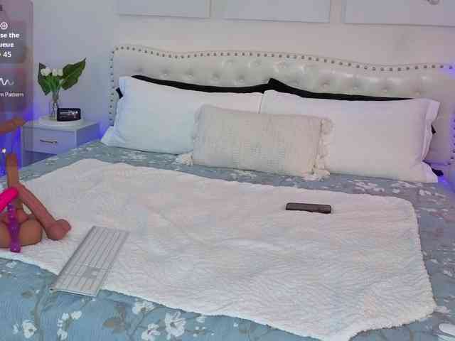 VioletBaby webcam