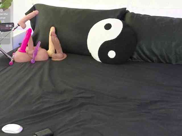 VioletBaby webcam