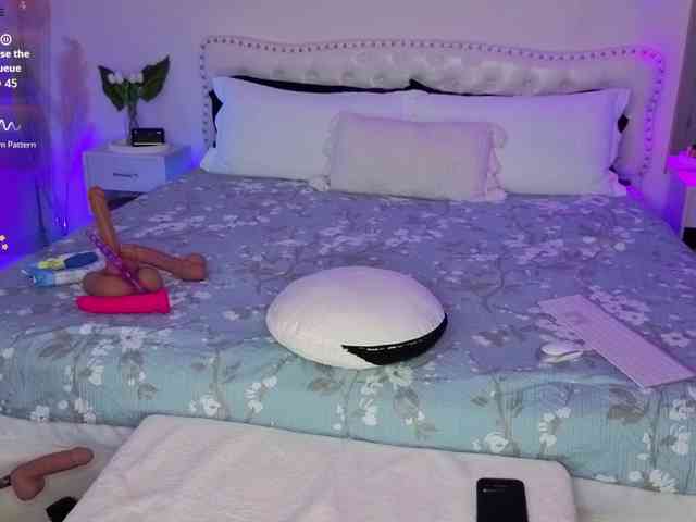 VioletBaby webcam