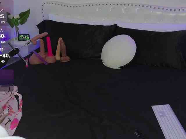 VioletBaby webcam