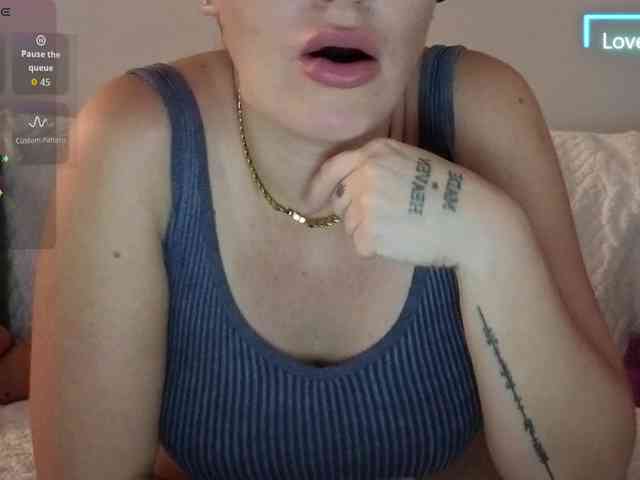VioletBaby webcam