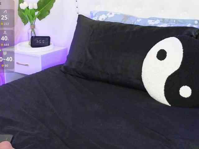 VioletBaby webcam