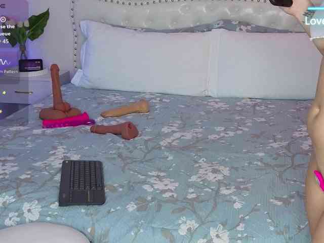 VioletBaby webcam