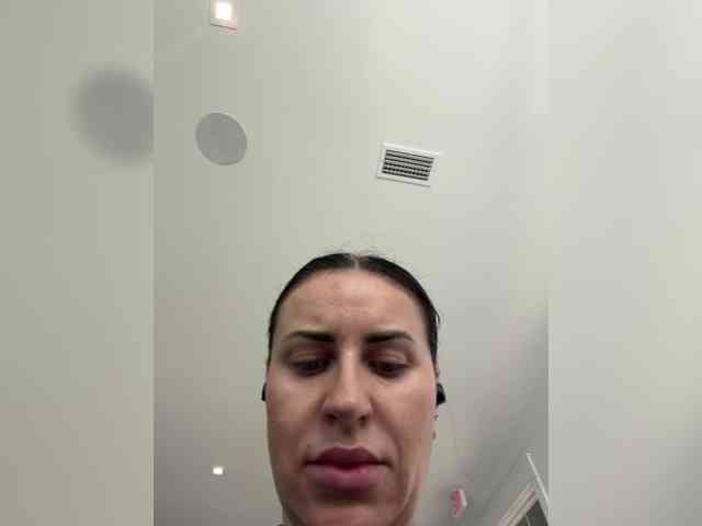 VioletBaby webcam