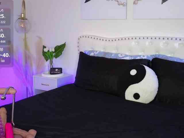 VioletBaby webcam