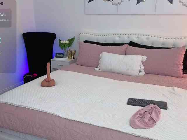 VioletBaby webcam