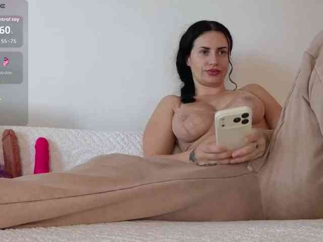 VioletBaby webcam