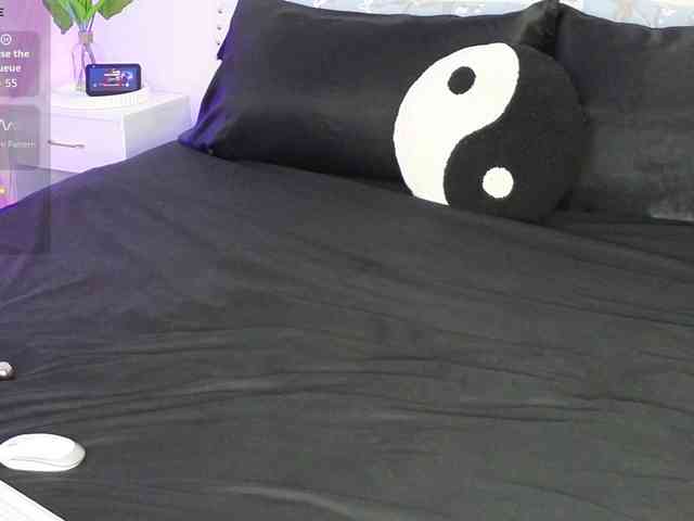 VioletBaby webcam
