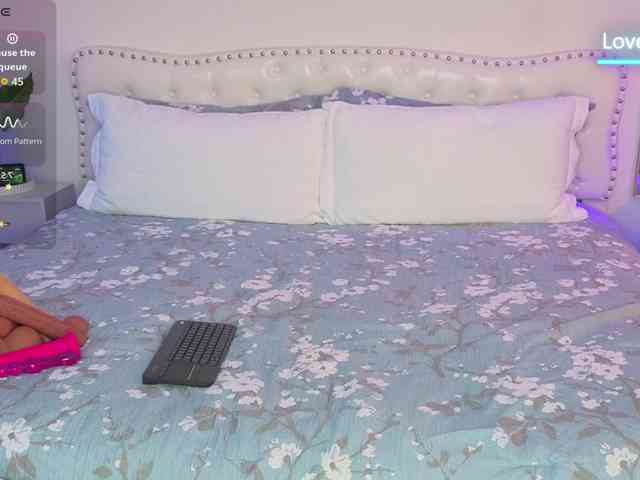 VioletBaby webcam