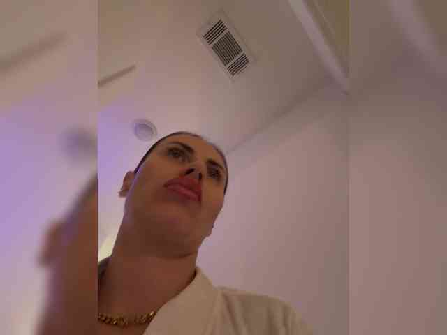 VioletBaby webcam
