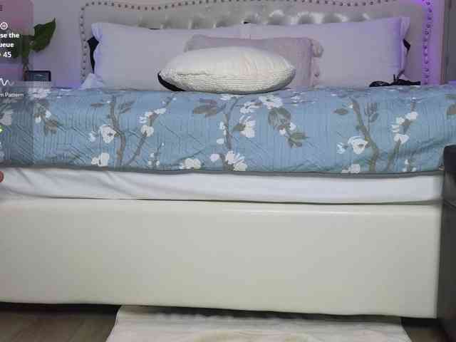 VioletBaby webcam