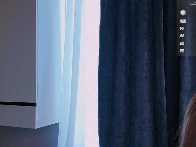 VikkiRood live cam on BongaCams