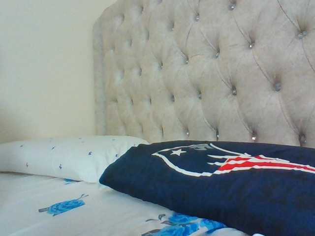 Beautystar12 live cam on BongaCams