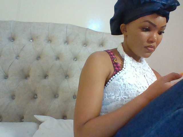 Beautystar12, live now on BongaCams