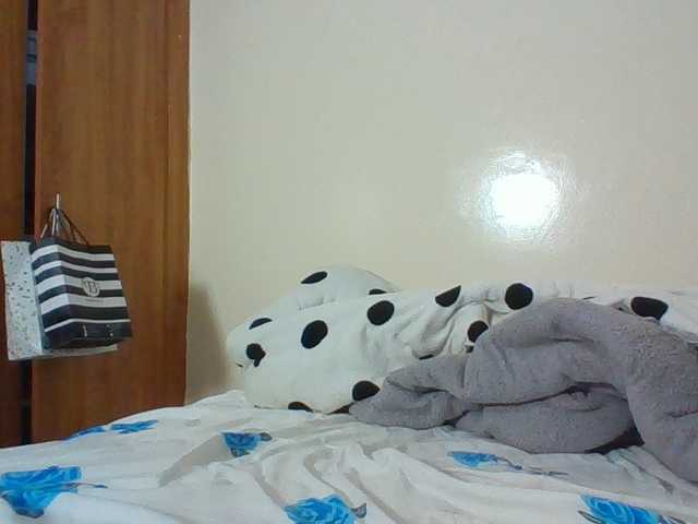 Beautystar12 live cam on BongaCams