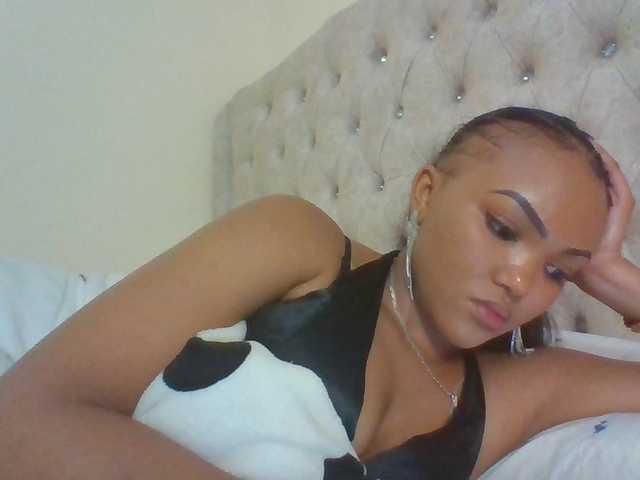 Beautystar12 live webcam show